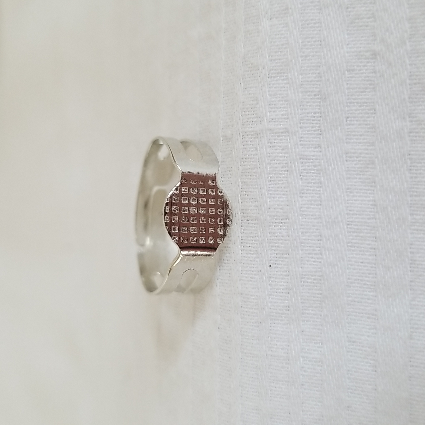 Silver Round Open Side Ring